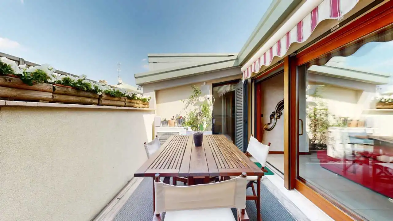 appartamento-a-lissone-ultimo-piano-con-terrazzo-monza-e-brianza (19)