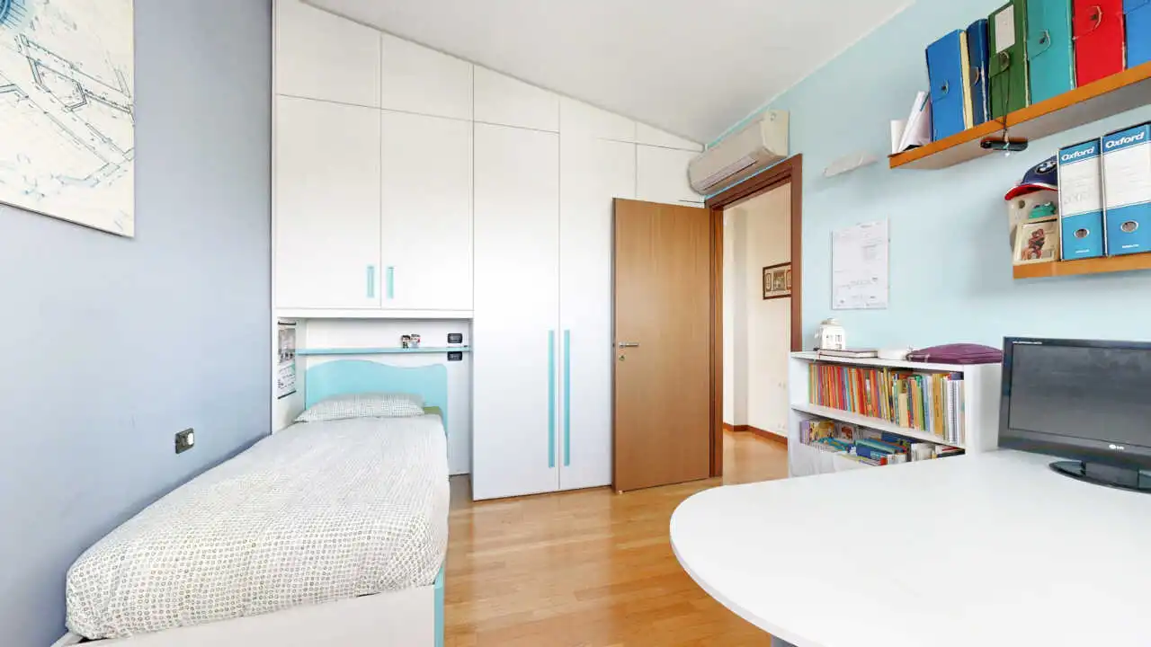 appartamento-a-lissone-ultimo-piano-con-terrazzo-monza-e-brianza (36)