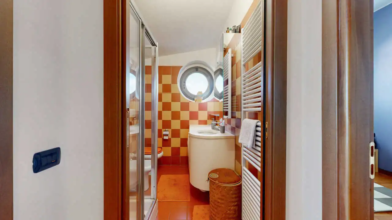 appartamento-a-lissone-ultimo-piano-con-terrazzo-monza-e-brianza (38)