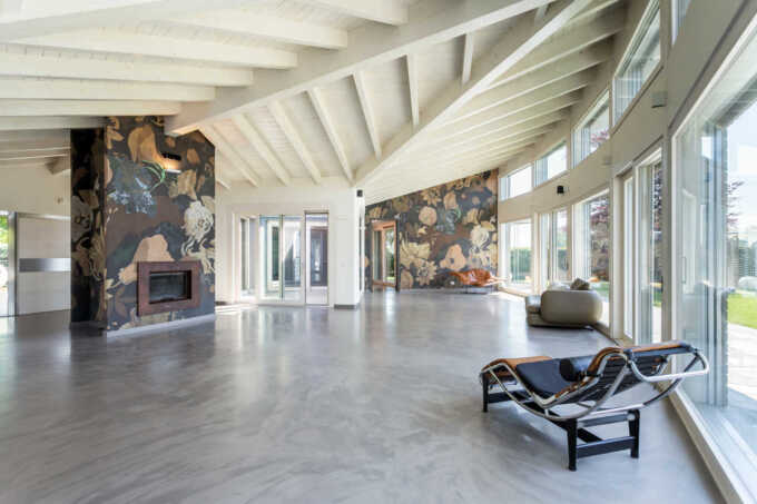 Villa con piscina a Carugate: design moderno, piscina e tecnologia green main image