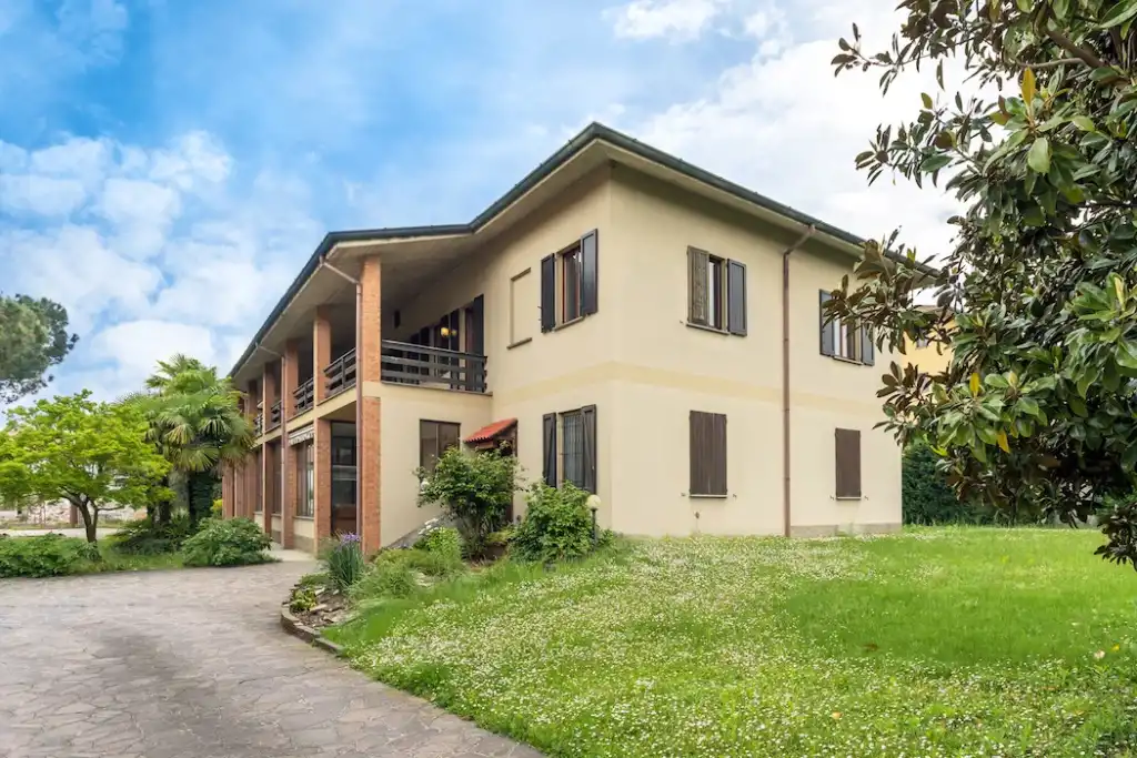 In vendita ampia proprietà immobiliare in Brianza a Bellusco