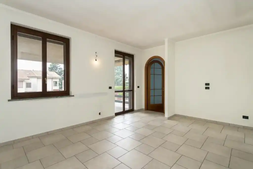 In vendita ampia proprietà immobiliare in Brianza a Bellusco