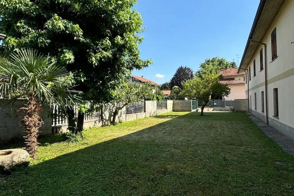 In vendita ampia proprietà immobiliare in Brianza a Bellusco