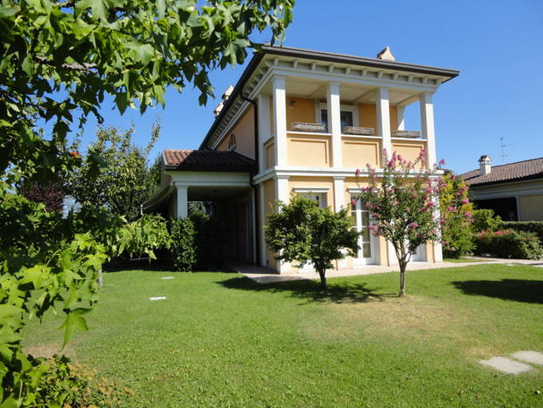 VENDUTA Villa Singola in vendita a Montebello della Battaglia Pavia by Casa & Style