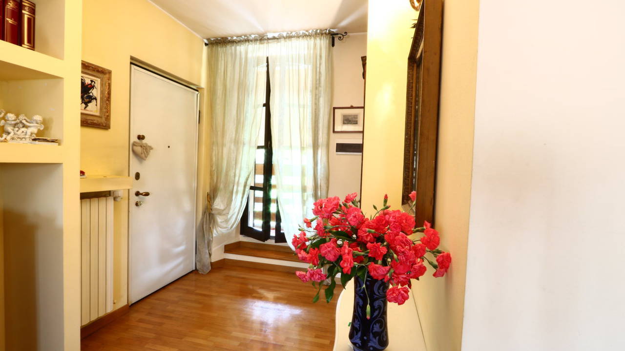 Appartamento-di-pregio-in-dimora-d39epoca-in-vendita-a-Vimercate-9