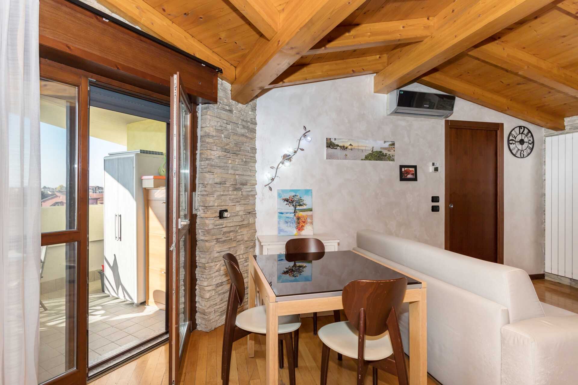 Appartamento-in-vendita-a-Busnago-mansardato-9