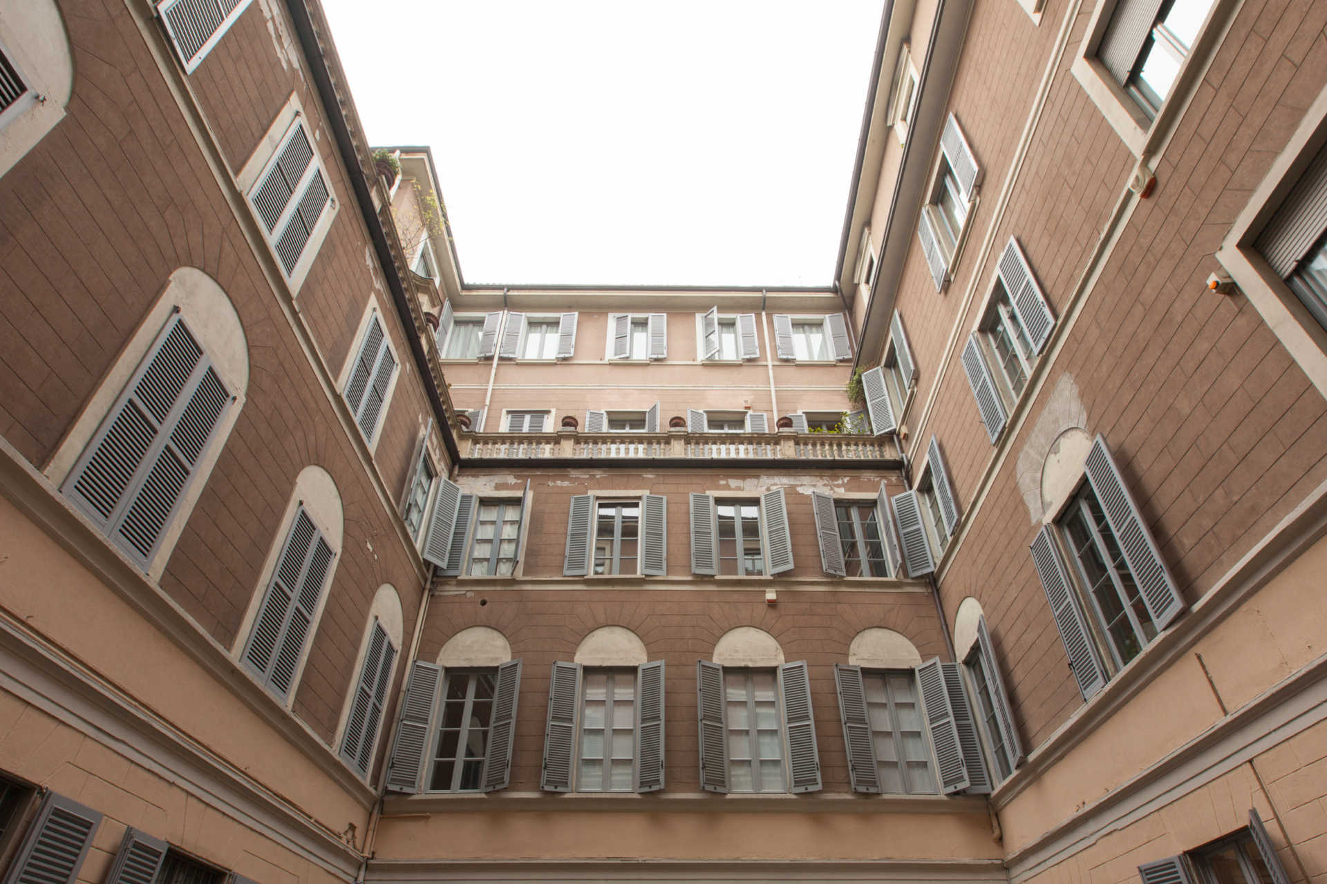 Milano-centro-appartamento-di-pregio-in-vendita-1