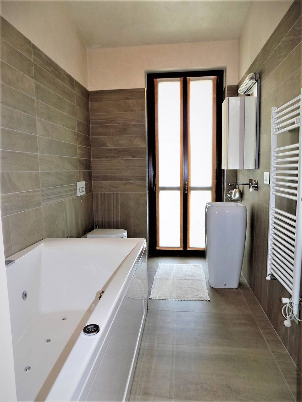Porzione-villa-bifamigliare-ristrutturata-in-vendita-a-Carnate-12