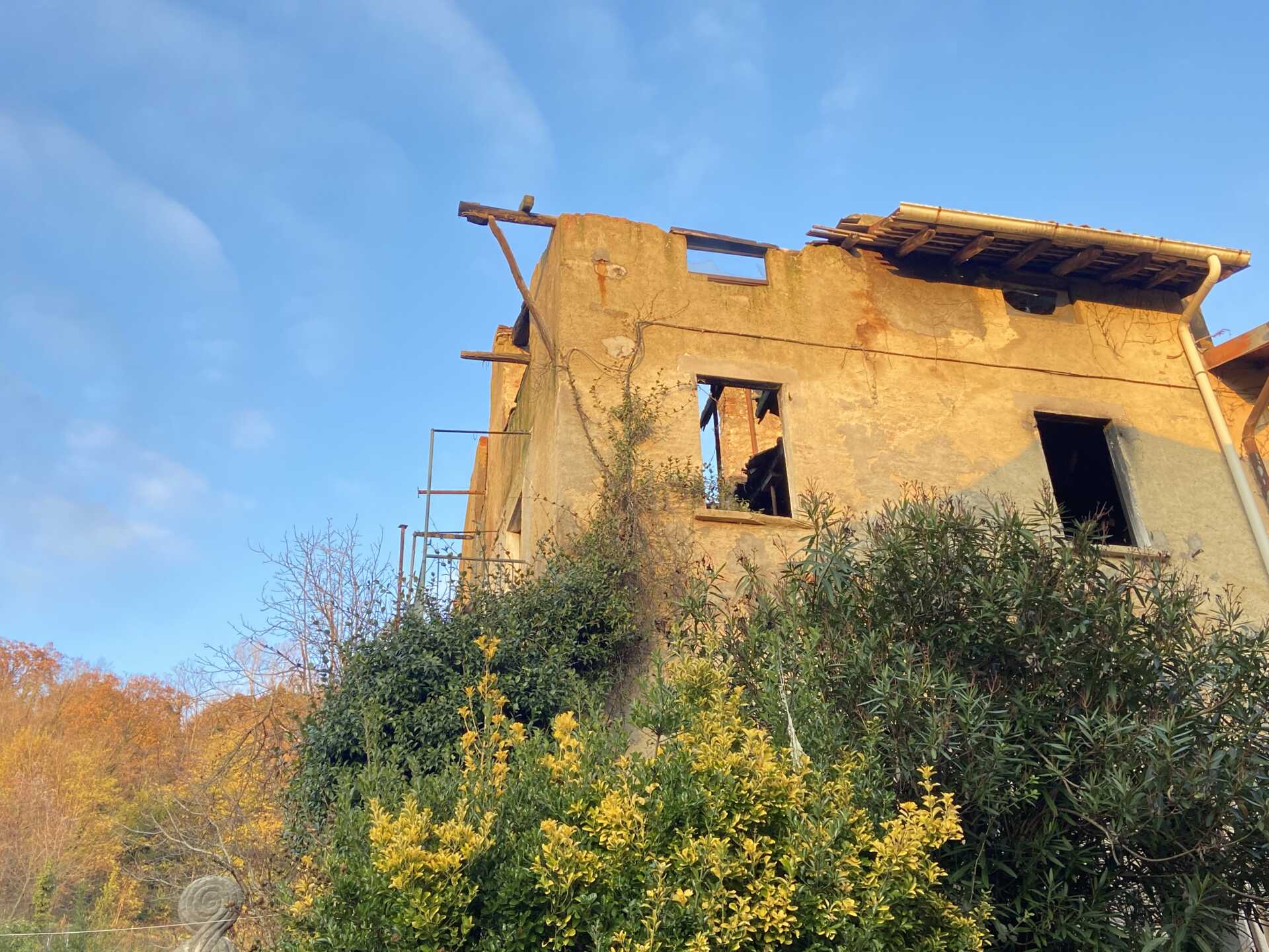 Rustici-da-ristrutturare-in-vendita-a-Missaglia-14