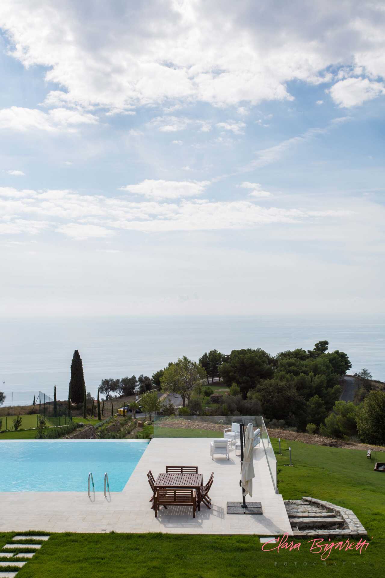 Vendita-Villa-Singola-con-Piscina-Vista-Mare-in-Liguria-Casaestyle-13