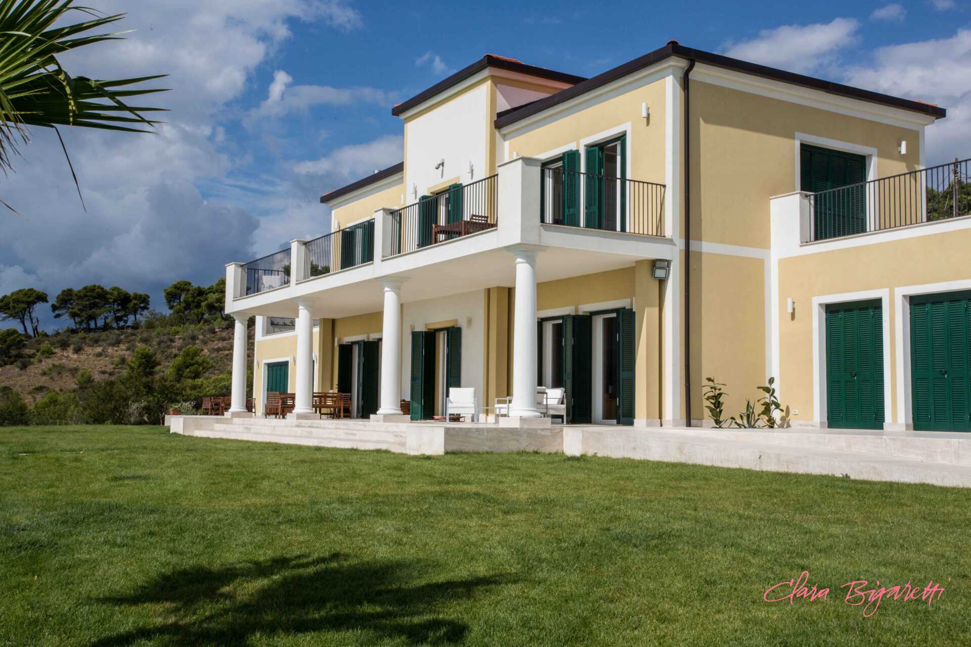 Vendita-Villa-Singola-con-Piscina-Vista-Mare-in-Liguria-Casaestyle-20