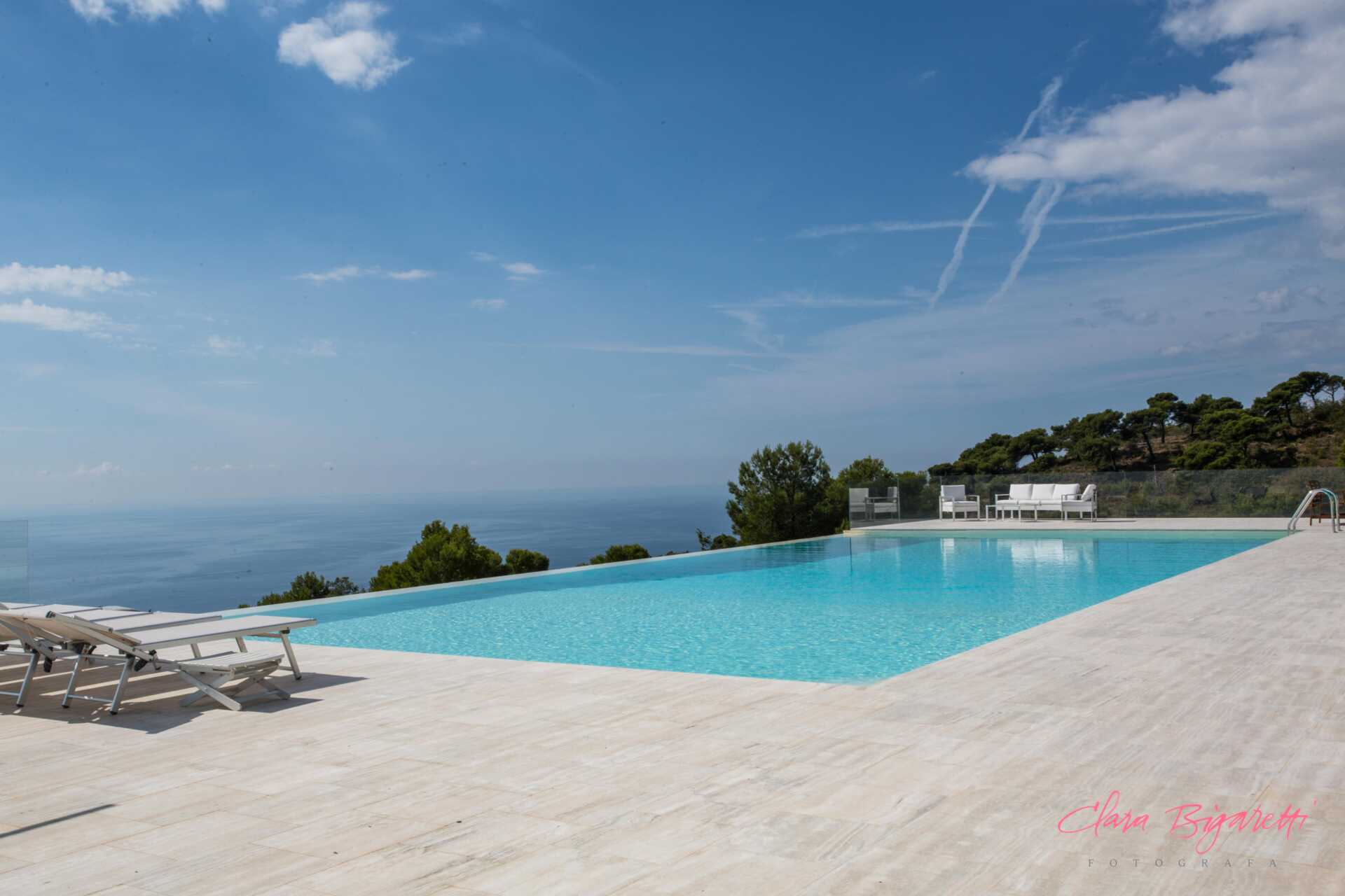 Vendita-Villa-Singola-con-Piscina-Vista-Mare-in-Liguria-Casaestyle-22