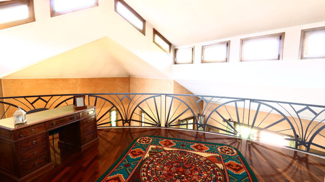 Villa-singola-signorile-in-vendita-a-Busnago-in-Brianza-24