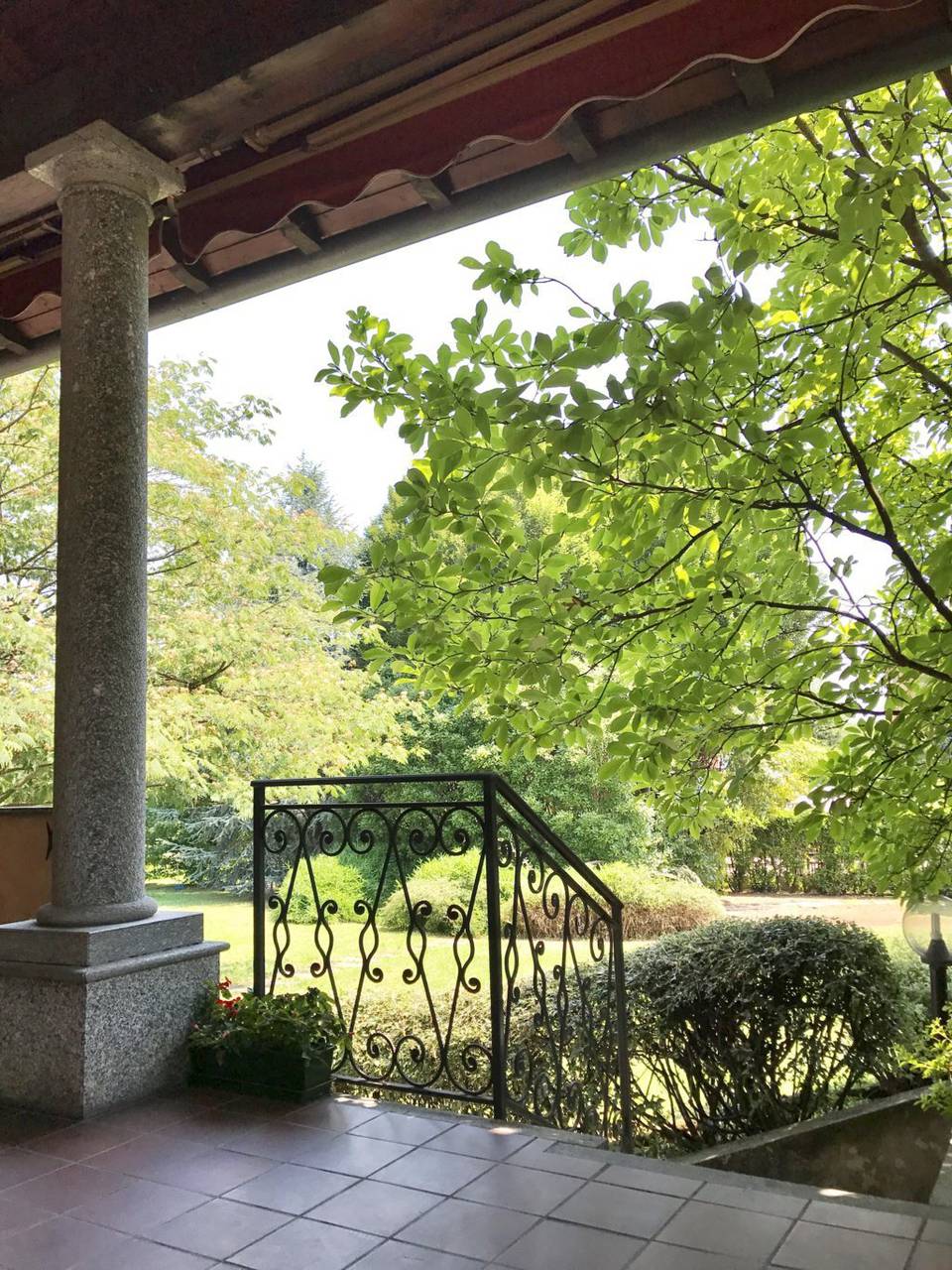 Villa-singola-signorile-in-vendita-a-Busnago-in-Brianza-4