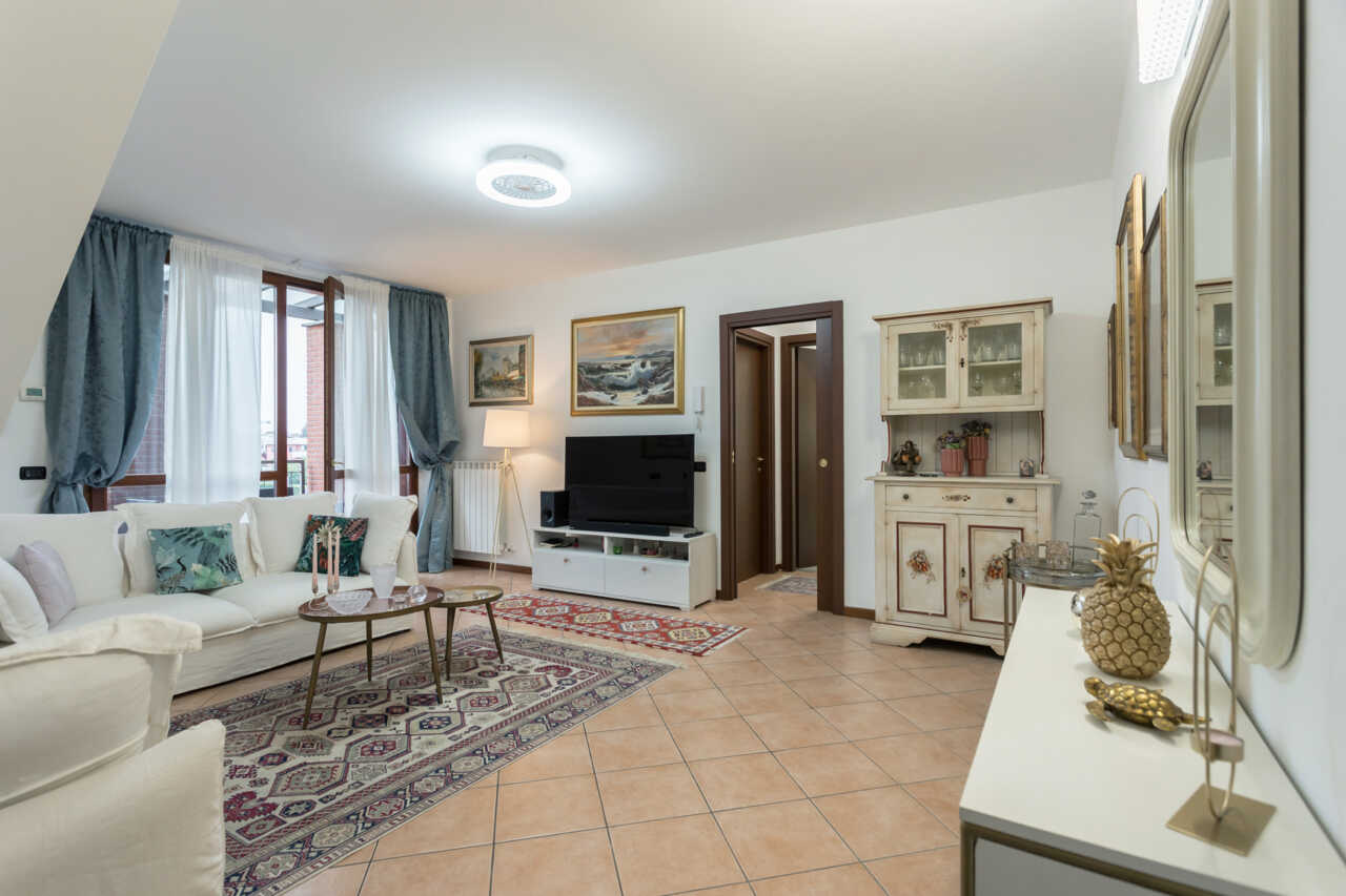 appartamento-a-busnago-in-vendita-ultimo-piano-3-locali-agenzia-casastyle-3