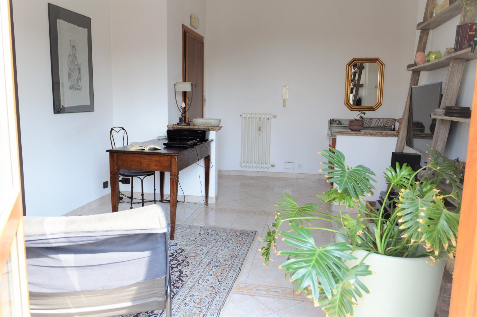 appartamento-ultimo-piano-con-terrazzo-in-vendita-a-roncello-5-FILEminimizer
