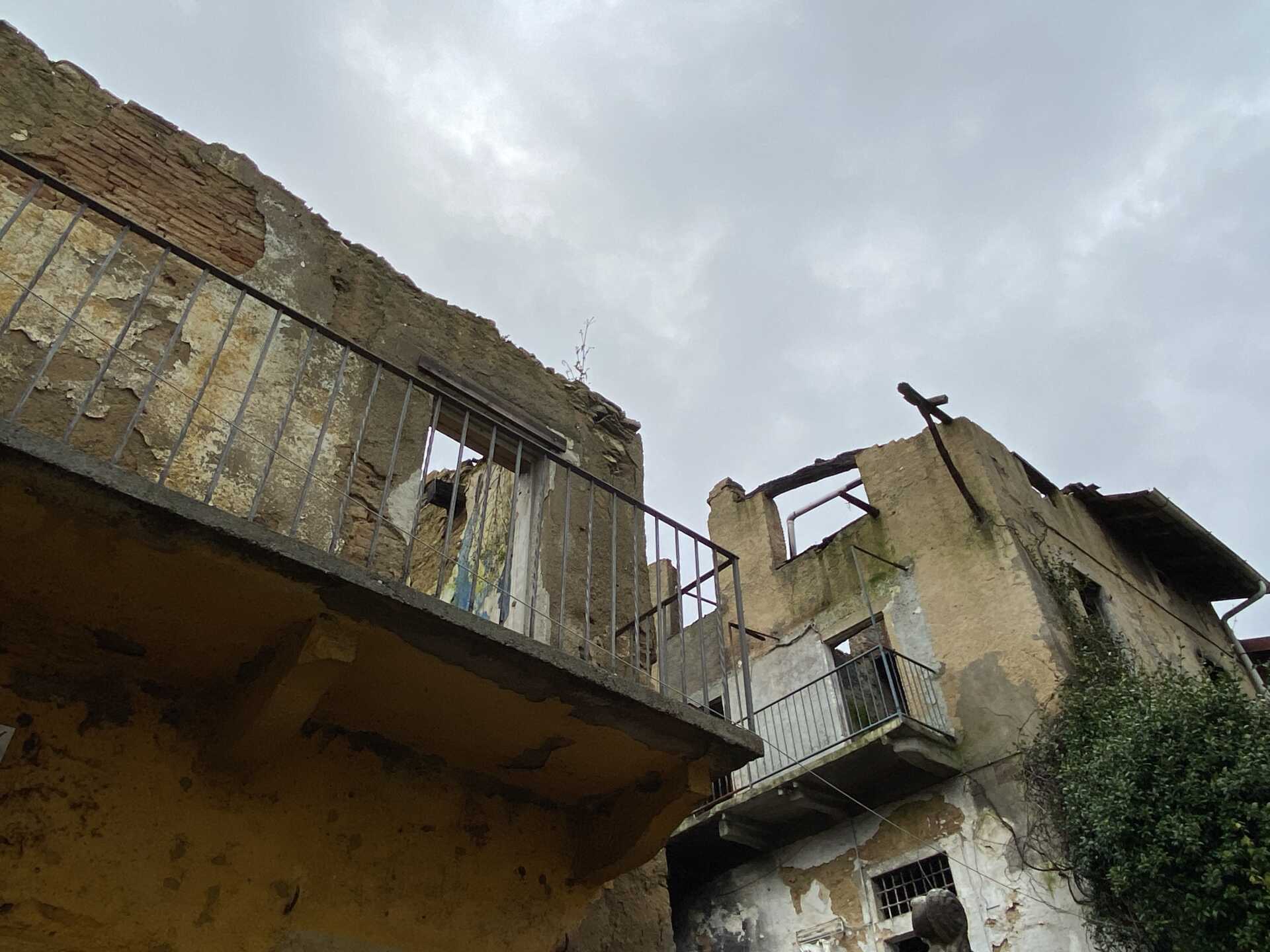 rustici-da-ristrutturare-in-vendita-a-missaglia-5