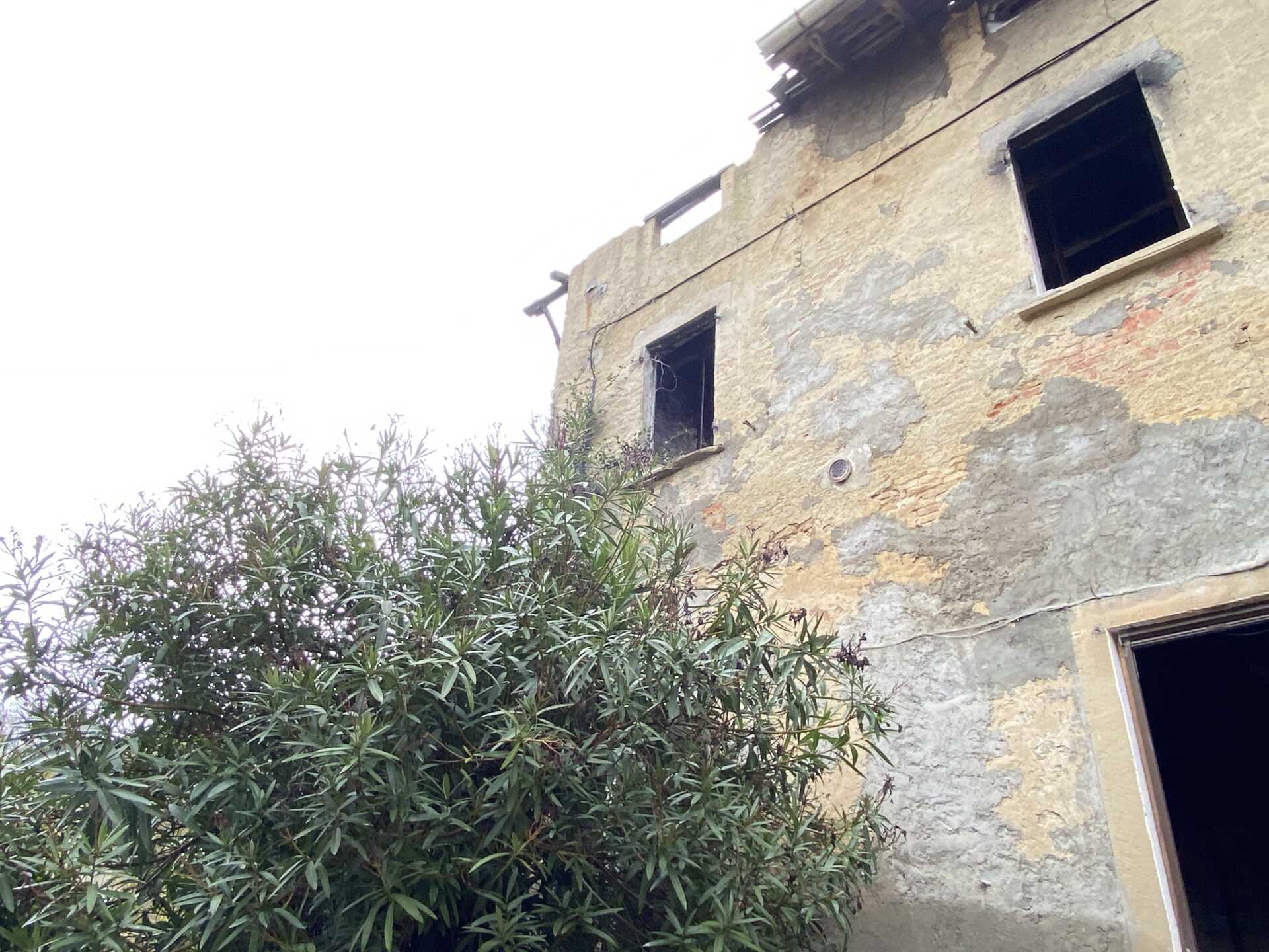 rustici-da-ristrutturare-in-vendita-a-missaglia-8