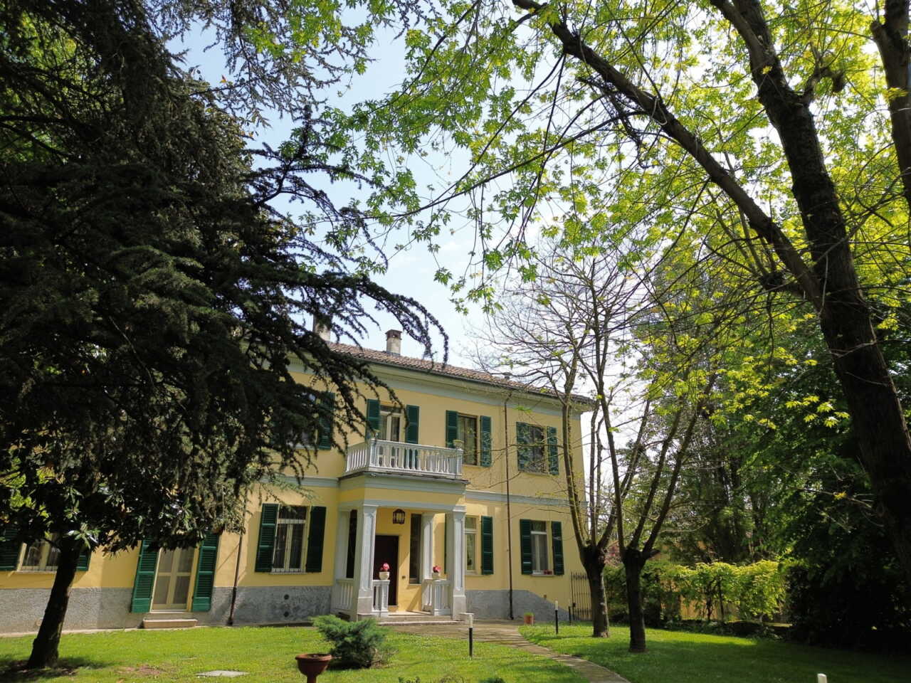 villa-depoca-con-piscina-in-vendita-a-velezzo-lomellina-immobiliare-casastyle-interni-villa-4