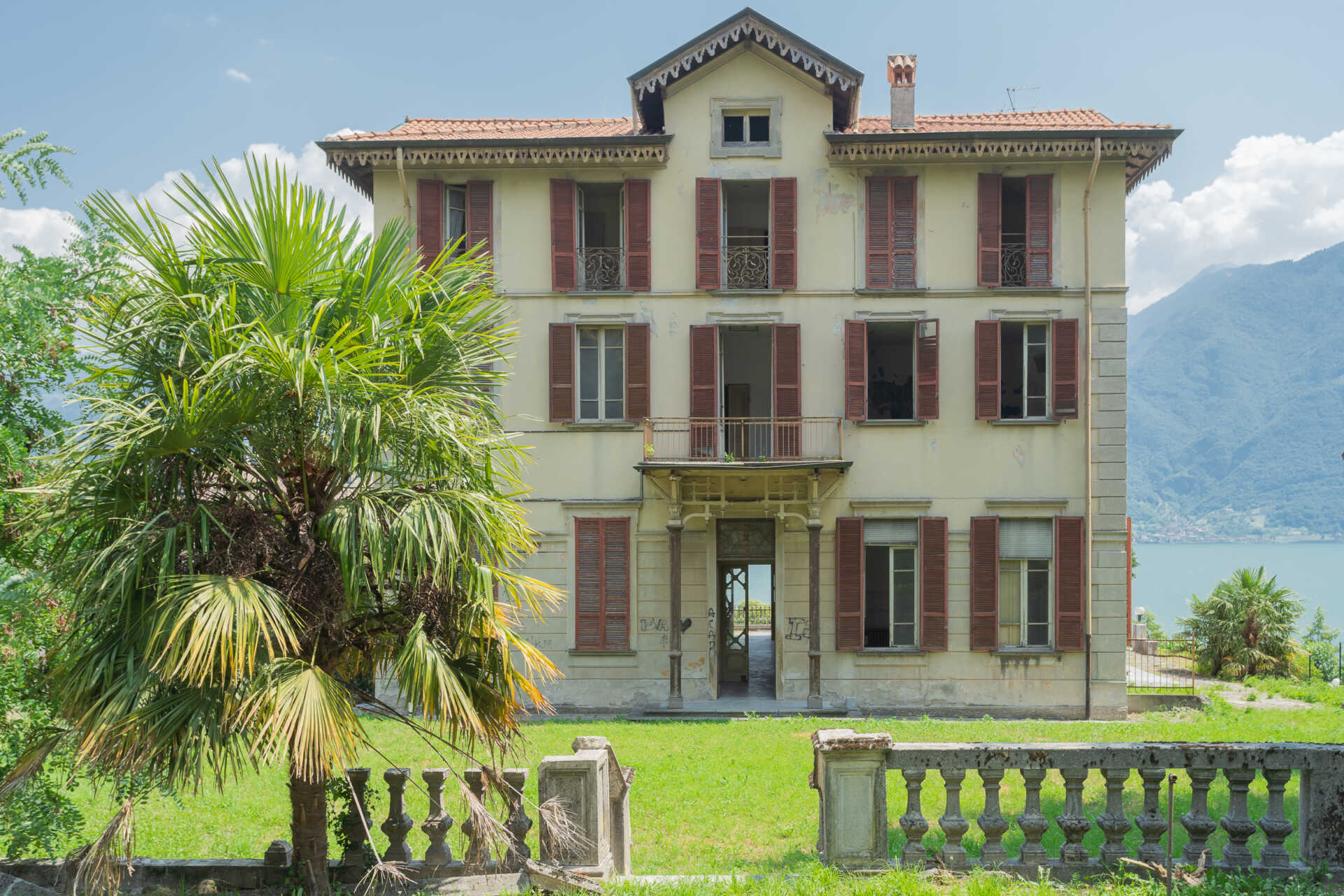 villa-in-vendita-a-lovere-sul-lago-diseo-casastyle-immobiliare-milano-brianza-8