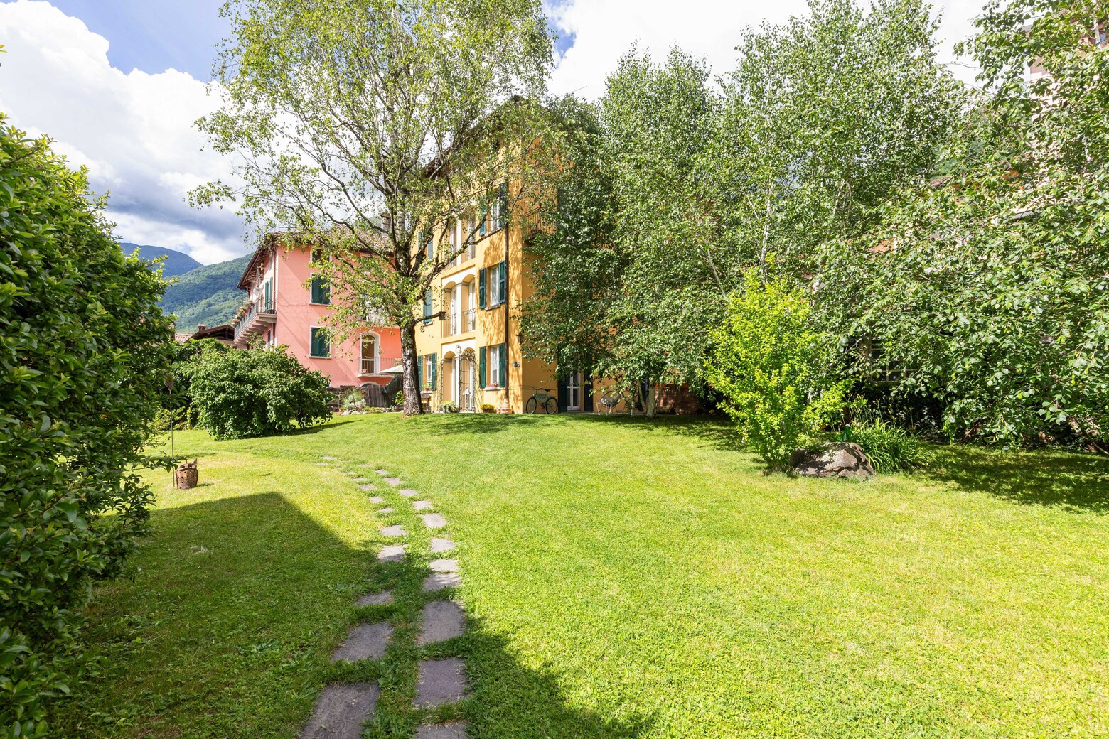 Villa d’epoca con giardino in vendita in Valsassina Casaestyle (47)