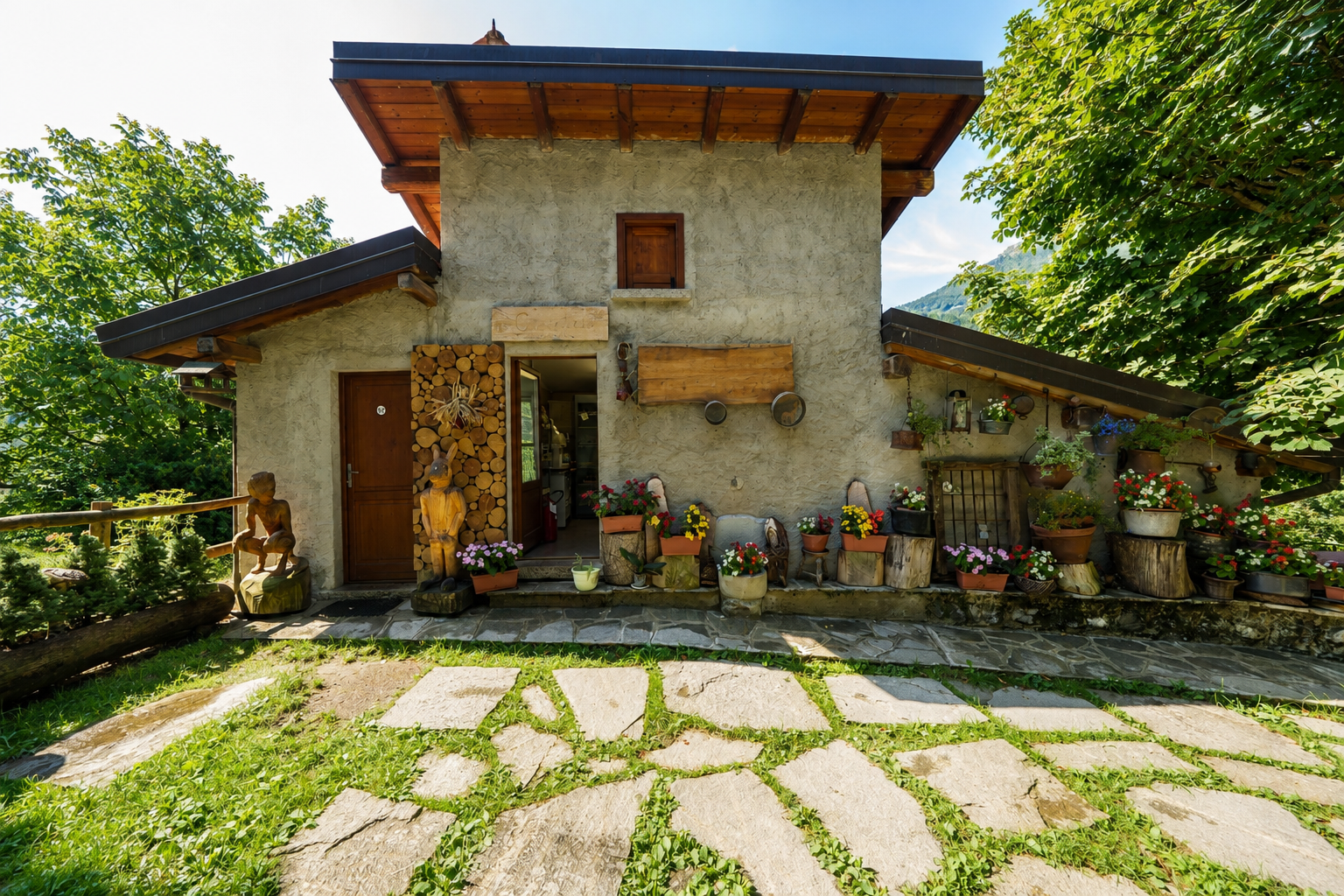 Casale di charme con 15.000 mq di terreno in vendita a Pasturo, nel cuore della Valsassina (4)