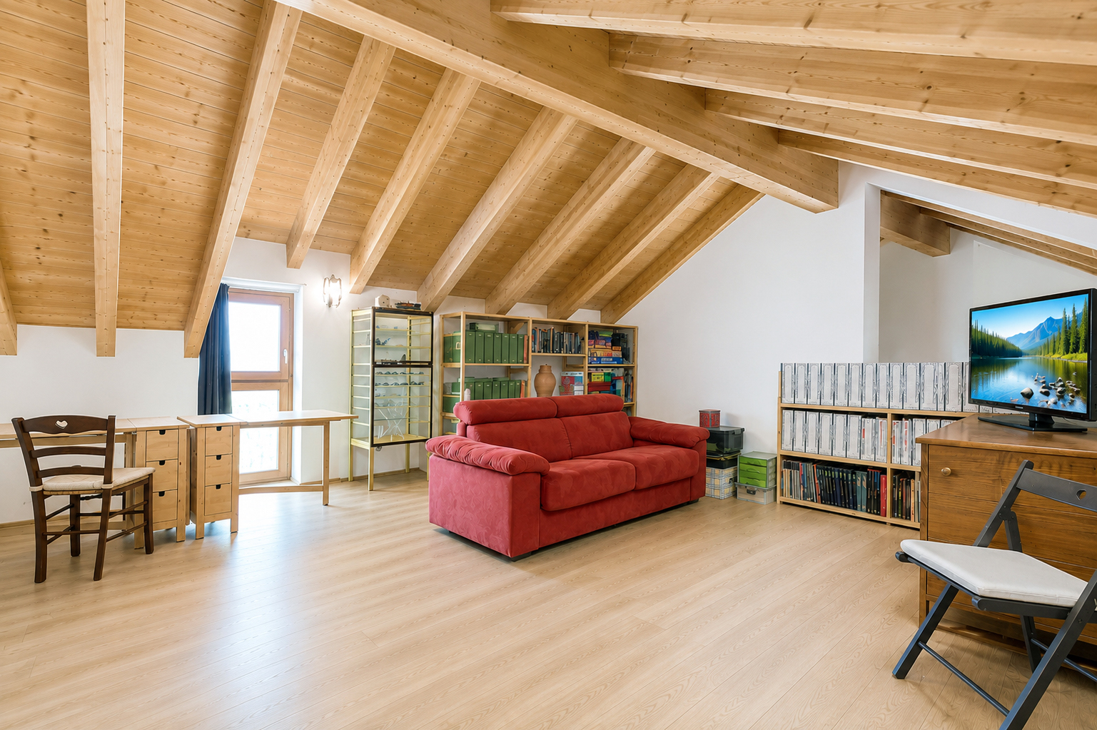 Villa con due abitazioni indipendenti e vista panoramica a Robbiate (28)