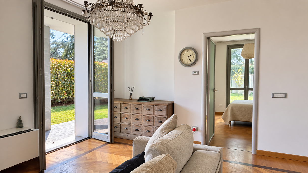 Concorezzo una casa da vivere tra giardino, portico e piscina (3)
